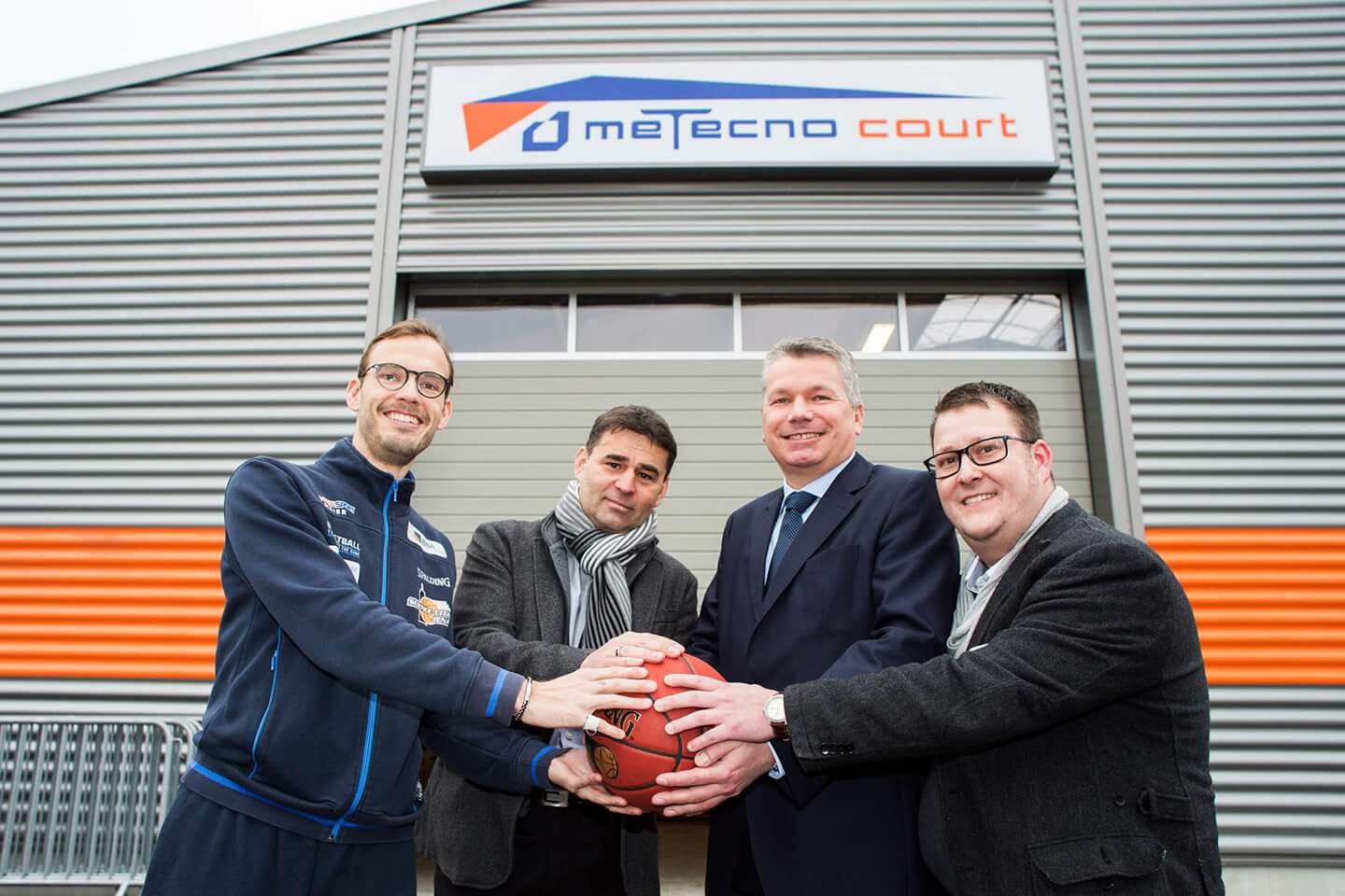 Trainingshalle der Basketballer von Science City Jena heißt „meTecno court“