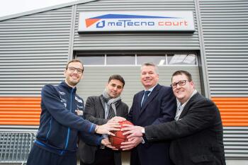 Trainingshalle der Basketballer von Science City Jena heißt „meTecno court“